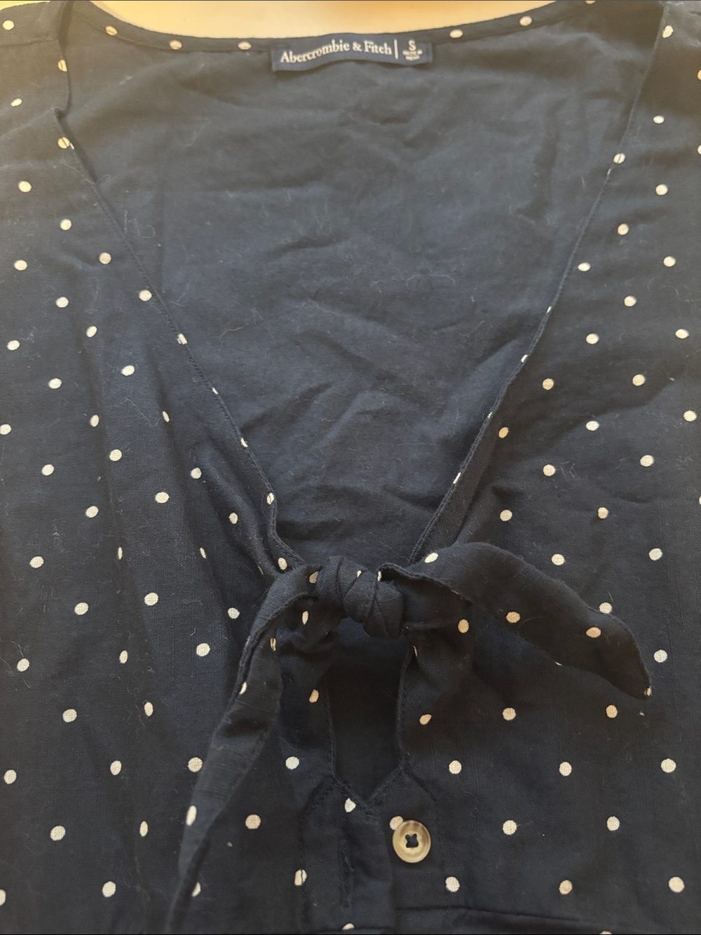 Abercrombie & Fitch Navy Polka Dot Top - Picture 3 of 3